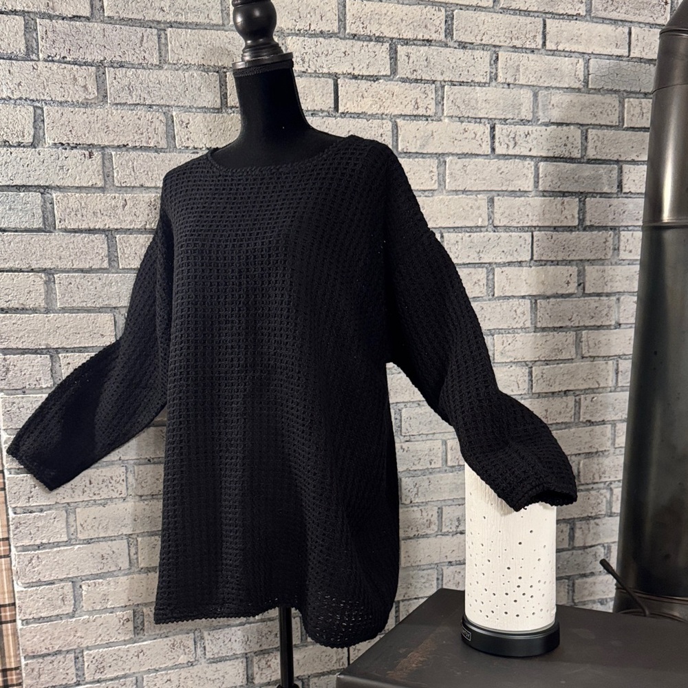 liz & co. Black Textured Knit Sweater